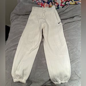 Nike oversized sweatpants